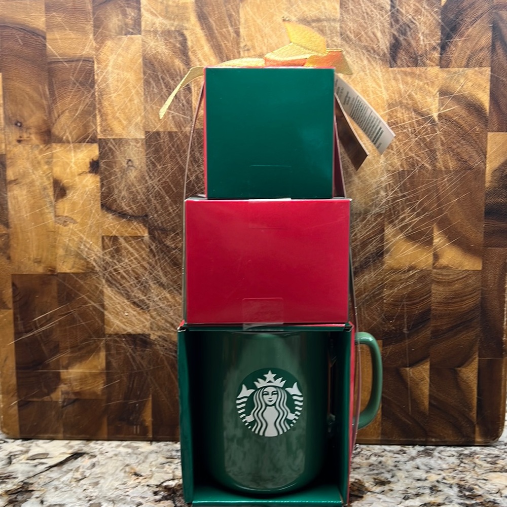 Starbucks, ceramic coffee cup with coffee and hot cocoa mix brand new